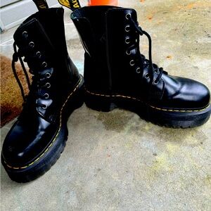 Dr. Marten Jadon Smooth Size 9